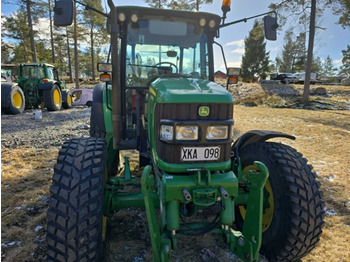 Traktor JOHN DEERE 5090R