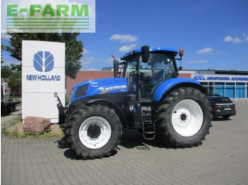 Traktor NEW HOLLAND T7.200