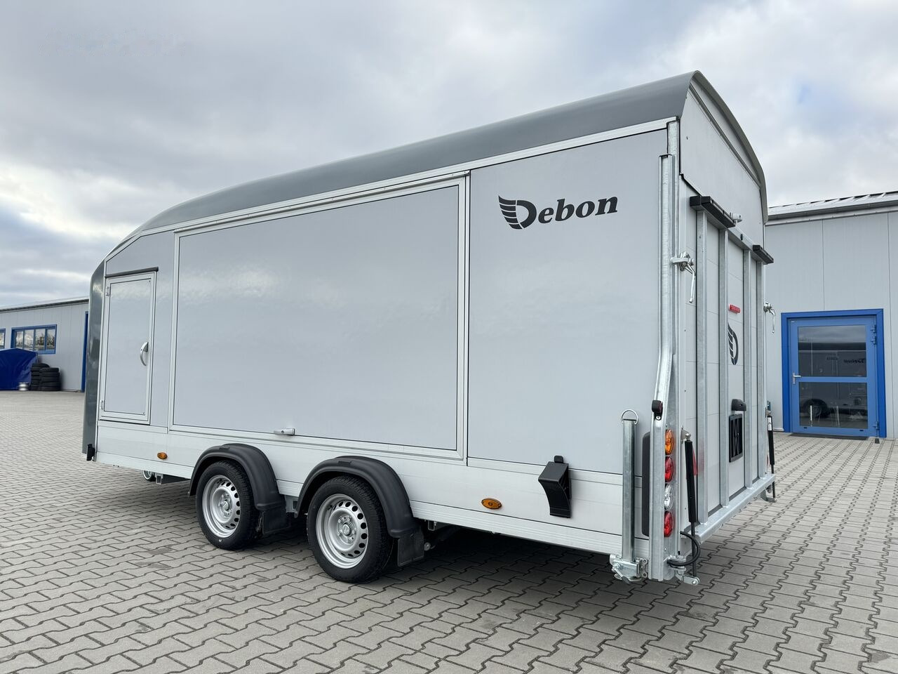 Ny Biltransportør påhængsvogn Debon C1000 van cargo 3500 kg closed car trailer 500x200cm 2x doors: billede 12