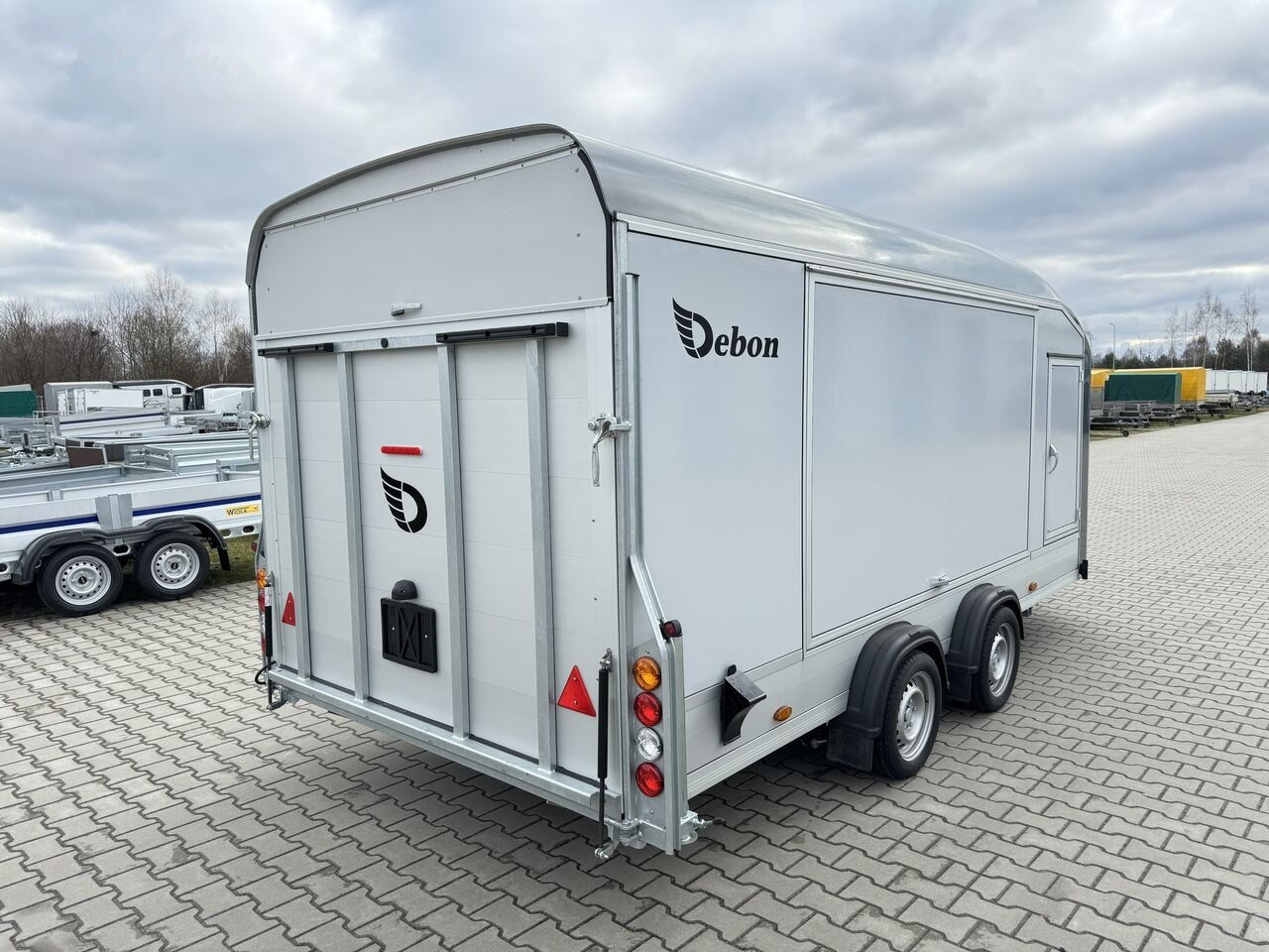 Ny Biltransportør påhængsvogn Debon C1000 van cargo 3500 kg closed car trailer 500x200cm 2x doors: billede 6