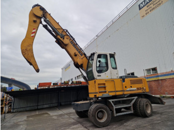 Materialhåndteringsmaskine LIEBHERR A 924