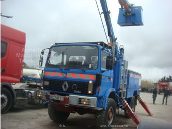 Lastbil med mandskabslift RENAULT Midliner S 150