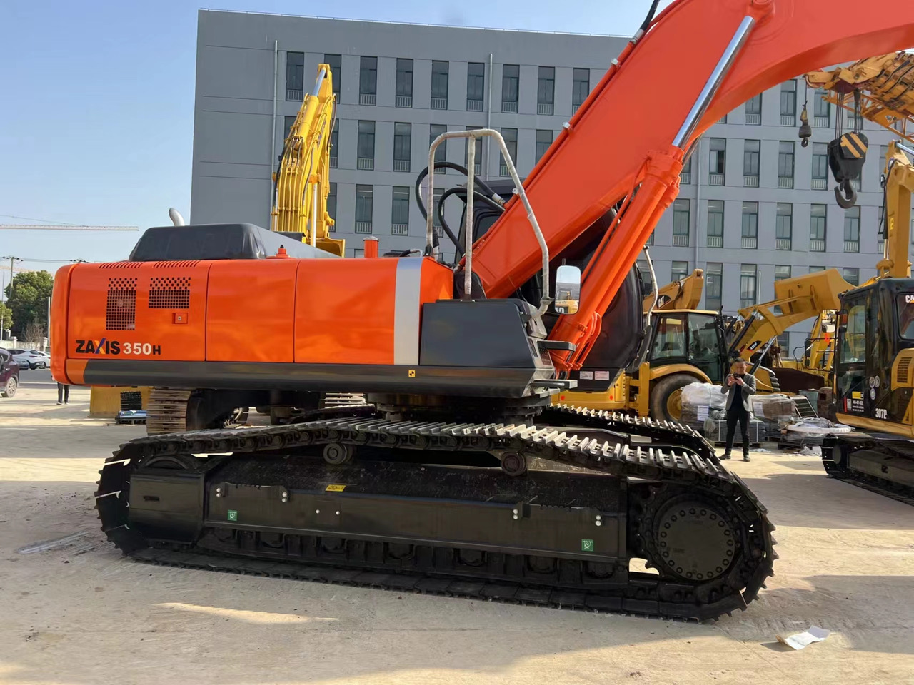 Bæltegravemaskine 95%new HITACHI used excavator ZX350H good condition in stock: billede 6