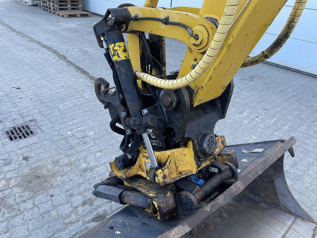 Bæltegravemaskine Komatsu PC138US-11