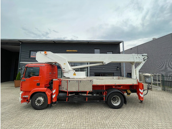 BISON Palfinger TKA 43 KS - Lastbil med mandskabslift