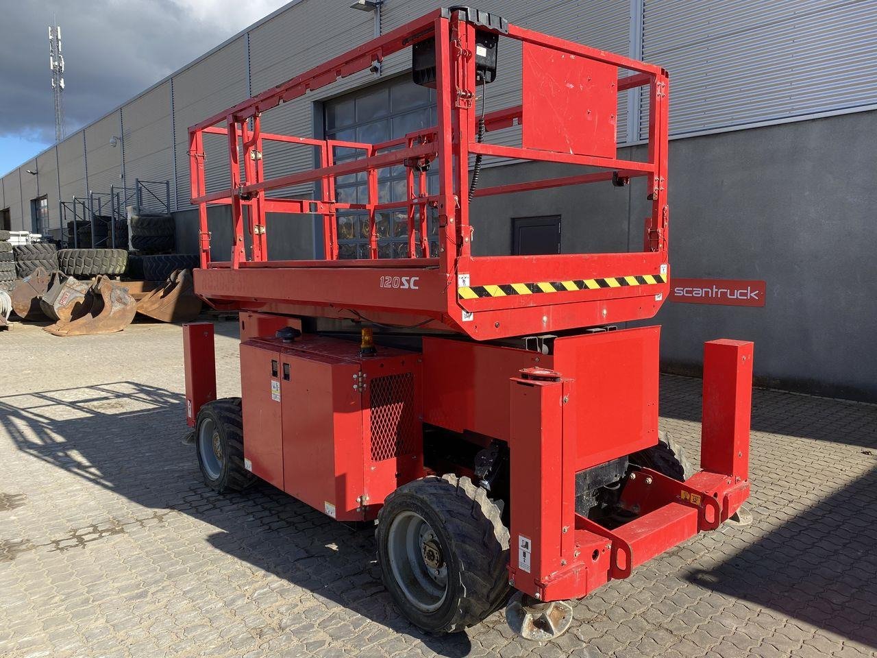 Sakselift Manitou 120SC