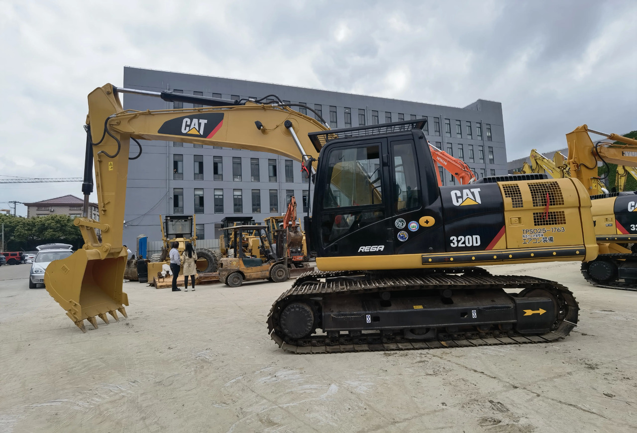 Bæltegravemaskine caterpillar 320D used excavators original japan made cat excavator 320D 320D2 excavator machine price: billede 3