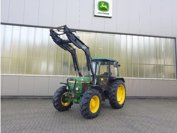 Traktor John Deere 1640: billede 1