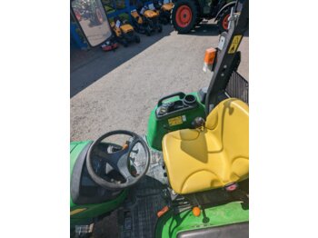 Traktor John Deere 3038 E: billede 5