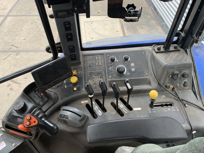 Traktor New Holland TM165 Power Command: billede 14