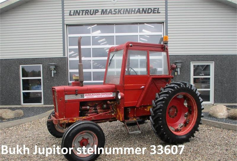 Traktor Bukh Jupiter Med hus.