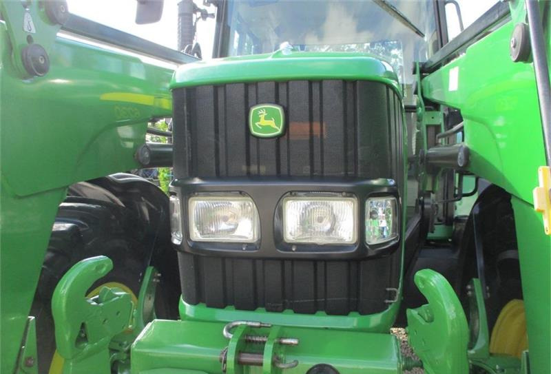 Traktor John Deere 6230 med frontlift og Trima +4.0P frontlæsser
