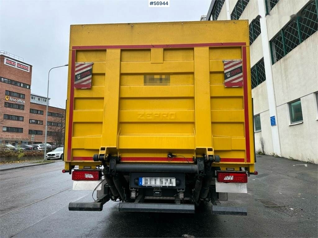 Lastbil med lad, Lastbil med kran Scania P410 6x2: billede 8