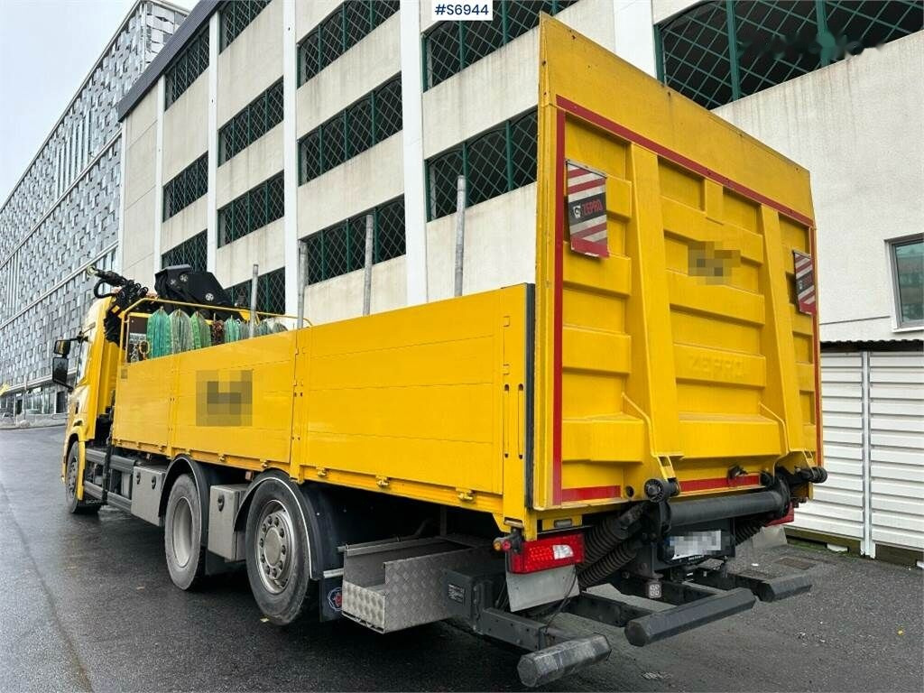 Lastbil med lad, Lastbil med kran Scania P410 6x2: billede 2