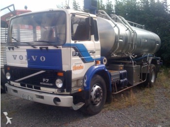 Volvo F7 - Tankbil