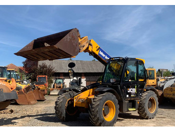 Teleskop truck JCB