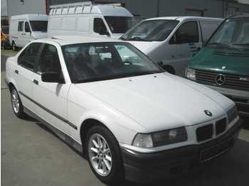 BMW 320i - Bil
