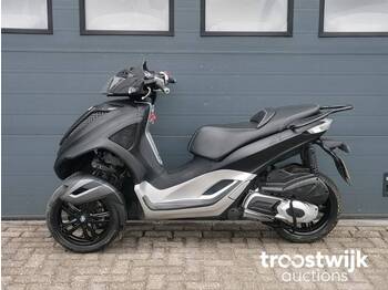 Piaggio 300cc motorscooter - Motorcykel