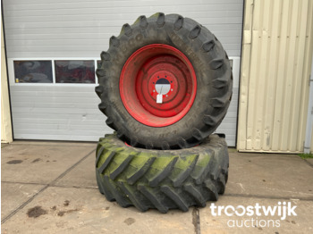 Dæk og fælge for Traktor Trelleborg TM800: billede 1