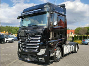 Trækker MERCEDES-BENZ Actros 1845