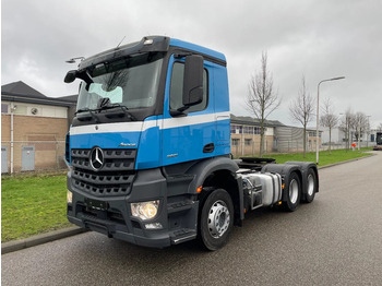 Trækker MERCEDES-BENZ Arocs 2651