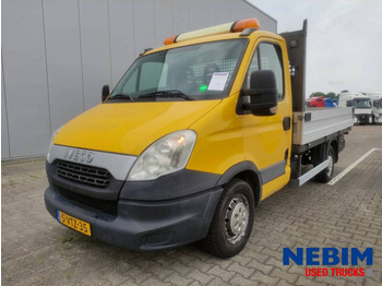 Lastbil med lad IVECO Daily