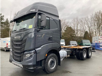Lastbil chassis IVECO X-WAY