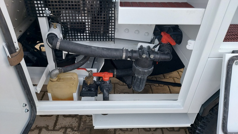 Slamsugemaskine Land Rover Defender 130 BORA RIVARD combi hydro cleaner: billede 43