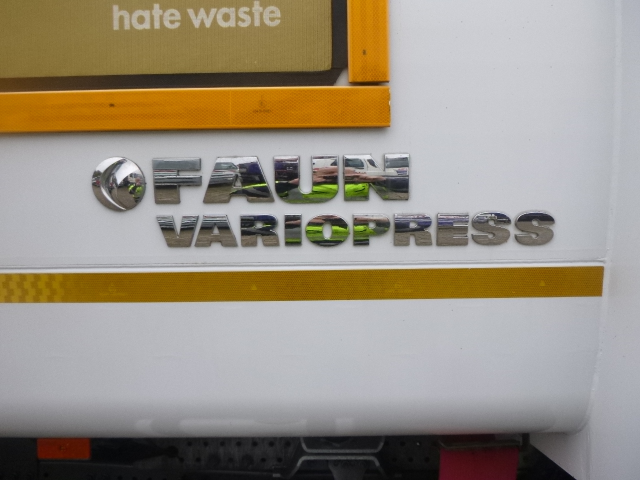 Affaldsmaskine Mercedes Econic 2629 6x2 RHD Faun Variopress refuse truck: billede 13