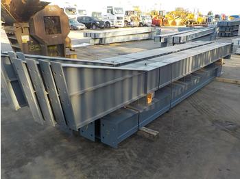 Skur container 60' x 40' x 15' Steel Frame Building, 20' Bays 12.5 Degree Roof Pitch, Purlin Cleats spaced for Fibre Cement, Steel Roof Sheets, Main Frame Fixings: billede 1