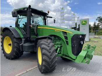 John Deere 8320R - Traktor: billede 1