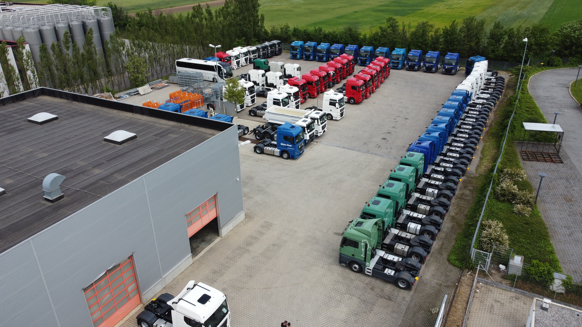 MHS Truck Center GmbH undefined: billede 2