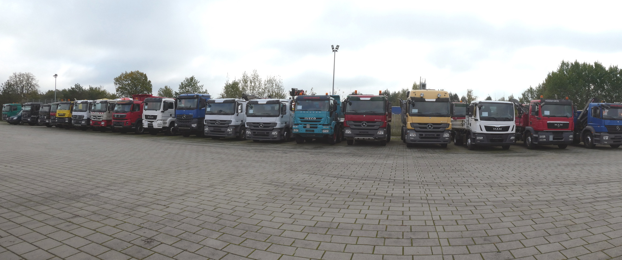 Henze Truck GmbH undefined: billede 1