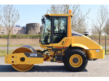 Tromle VOLVO SD75B