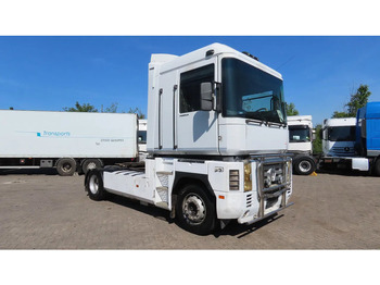 Trækker RENAULT Magnum 440