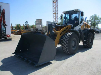 Gummihjulslæsser LIEBHERR L 526
