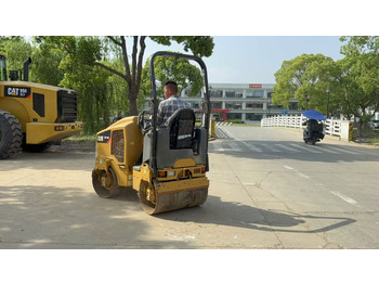 Tromle CATERPILLAR CB14B