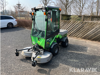 Kommunal traktor NILFISK