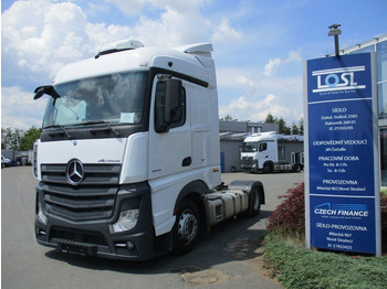 Trækker MERCEDES-BENZ Actros 1845