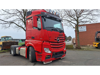 Trækker MERCEDES-BENZ Actros 1845