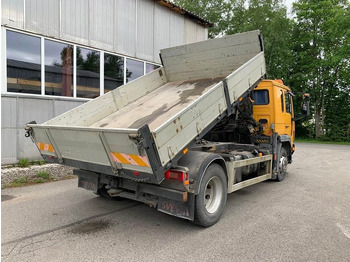 Leje en Volvo FL615 + HIAB 027-2  Volvo FL615 + HIAB 027-2: billede 4