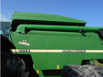 Høstmaskine JOHN DEERE 2258