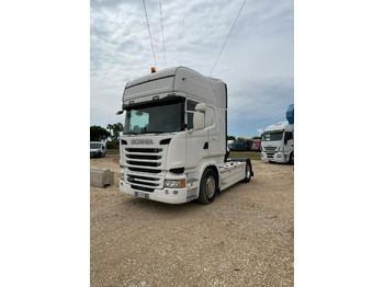 Trækker SCANIA R 490