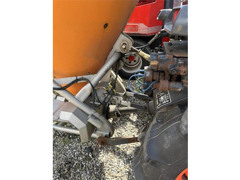 Kommunal traktor Kubota STW37 Kun 1144 timer: billede 4
