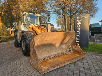 Gummihjulslæsser LIEBHERR L 566