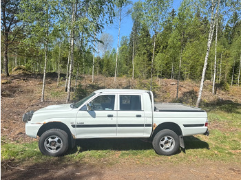 Varebil MITSUBISHI L200
