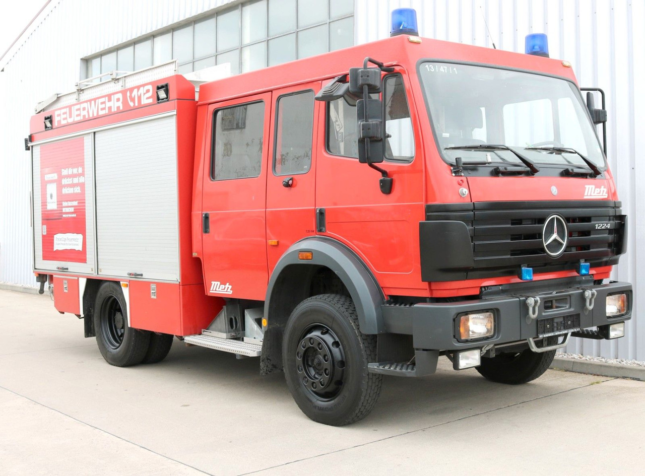 Mercedes-Benz SK 1224 4x4 DOKA + Lichtmast nur org. 22400 km - Lastbil: billede 1 Mercedes-Benz SK 1224 4x4 DOKA + Lichtmast nur org. 22400 km - Lastbil: billede 1