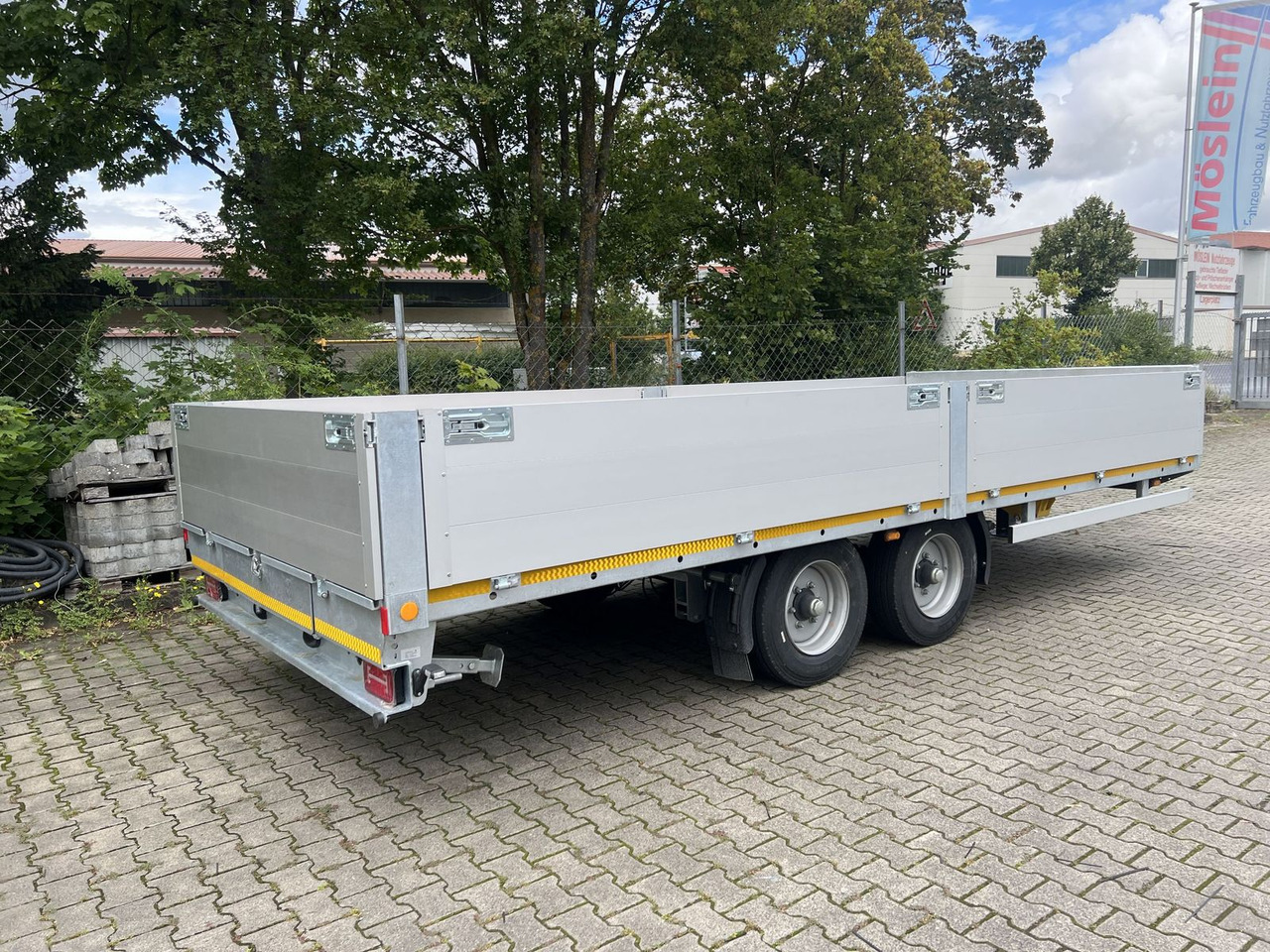 Möslein Tandem Pritsche- Tieflader mit Rungentaschen - Ladtrailer: billede 5 Möslein Tandem Pritsche- Tieflader mit Rungentaschen - Ladtrailer: billede 5