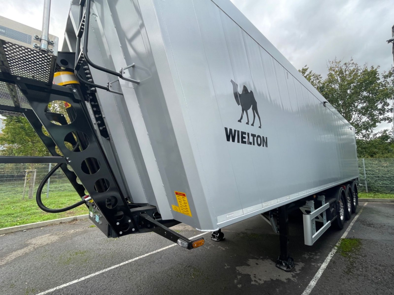 Wielton Bulk Master 51 cbm 3-Achs Alukipper Wielton Bulk Master 51 cbm 3-Achs Alukipper - Tipvogn sættevogn: billede 5 Wielton Bulk Master 51 cbm 3-Achs Alukipper Wielton Bulk Master 51 cbm 3-Achs Alukipper - Tipvogn sættevogn: billede 5