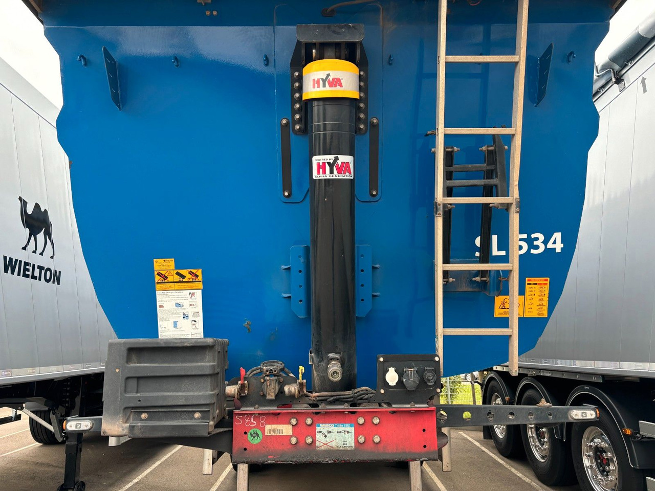Wielton Strong Master 3-Achs-Kippsattelauflieger 33 cbm Wielton Strong Master 3-Achs-Kippsattelauflieger 33 cbm - Tipvogn sættevogn: billede 5 Wielton Strong Master 3-Achs-Kippsattelauflieger 33 cbm Wielton Strong Master 3-Achs-Kippsattelauflieger 33 cbm - Tipvogn sættevogn: billede 5